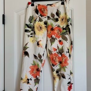 Melissa Paige Floral crop Dress pants
